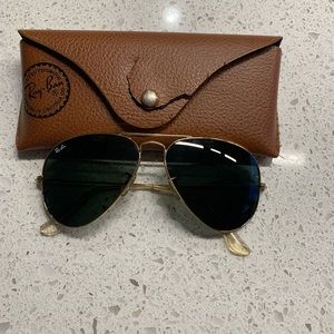 Women’s Ray Ban Gold Trim Aviator Sunglasses